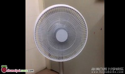 使用叮当声控智米电风扇 